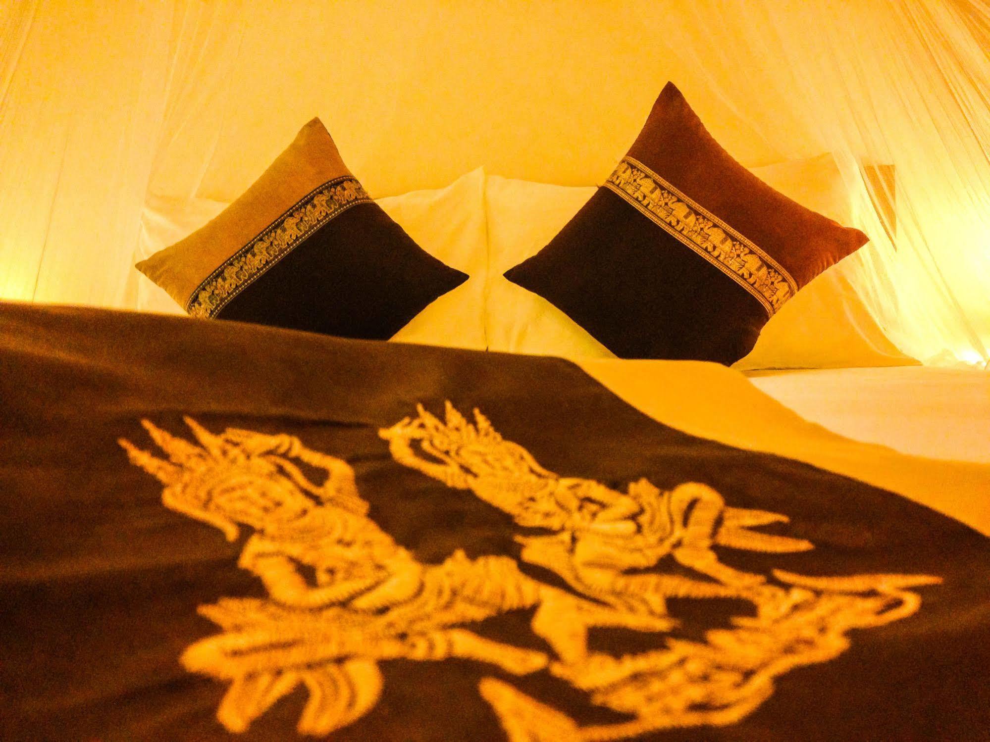 Marirath Boutique Hotel Сиемрип Экстерьер фото