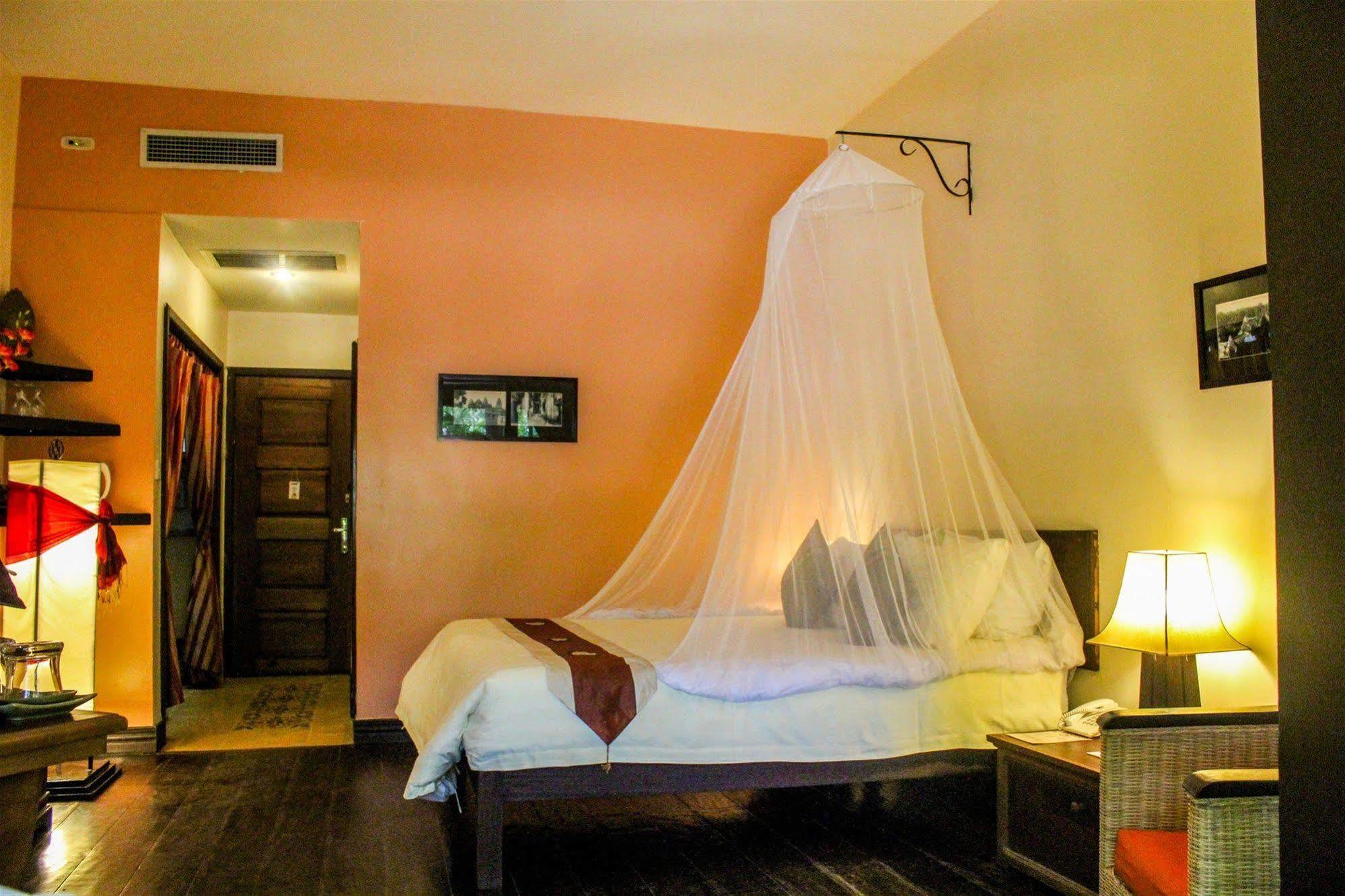Marirath Boutique Hotel Сиемрип Экстерьер фото