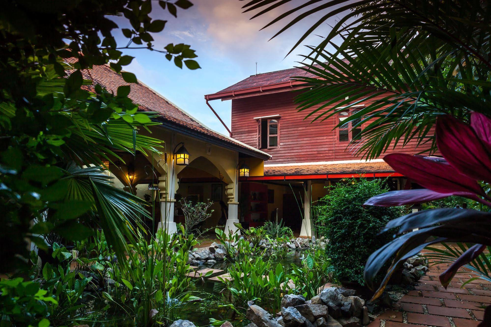Marirath Boutique Hotel Сиемрип Экстерьер фото